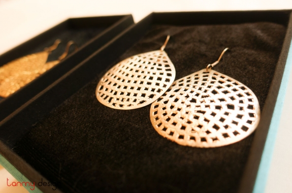 Silver plated carved ball earrings